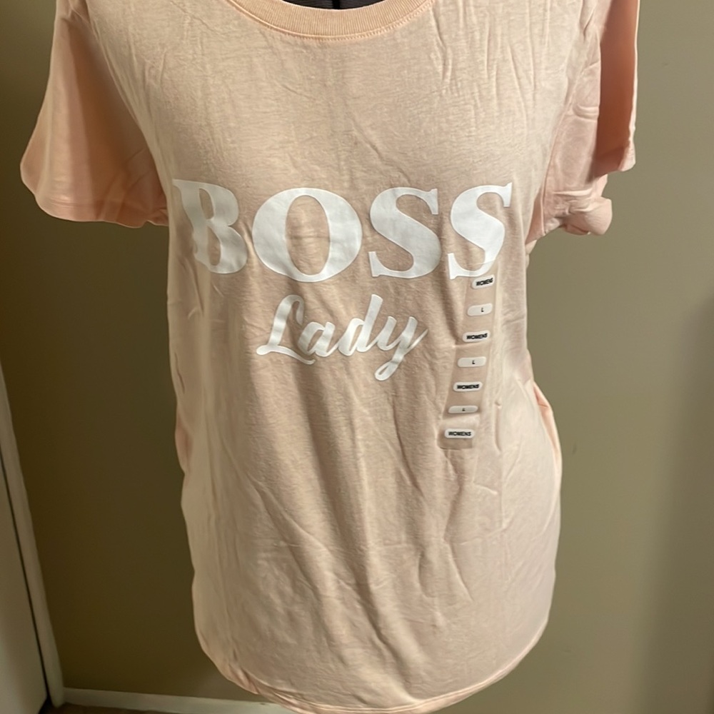 2 Big Lots t-shirts - Picture 5 of 7